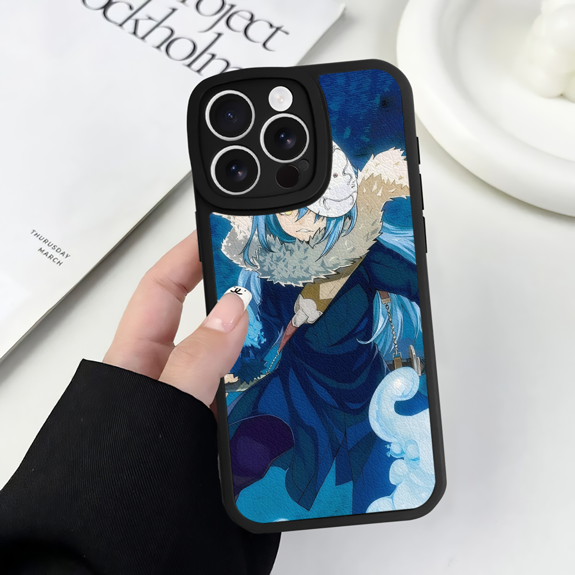 （画像用） 転スラ Regarding Reincarnated to Slime 【iPhone 16シリーズ対応】シリコンスマホケース（レザー調） 材質：シリコン